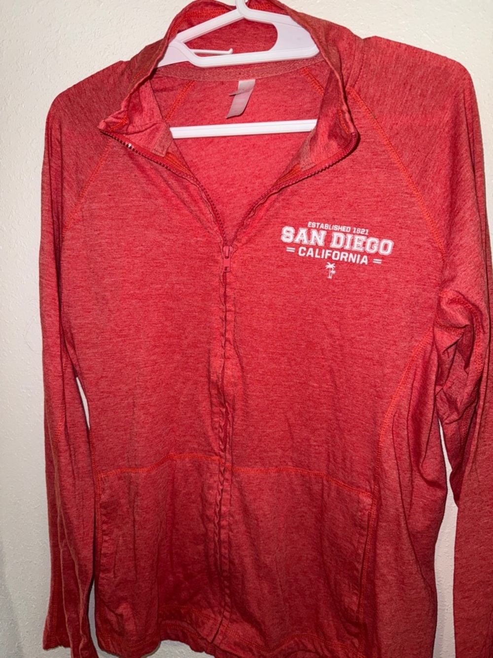 🏖️10 items for $20☀️ Teemax San Diego CA RED Zip Hoodie with Front Zipper